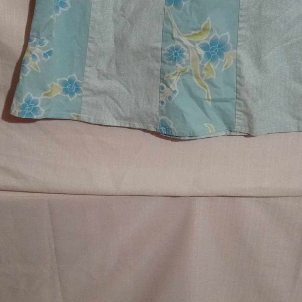 Womens skirt - Picture 3 of 5